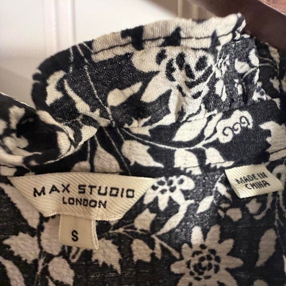 Max Studio London Floral Smocked Maxi Dress Size Small Cottagecore Boho - Picture 3 of 4